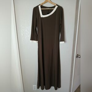 NWT Attitudes by Renee Brown & White Long Sleeve Asymmetrical Maxi Dress Small